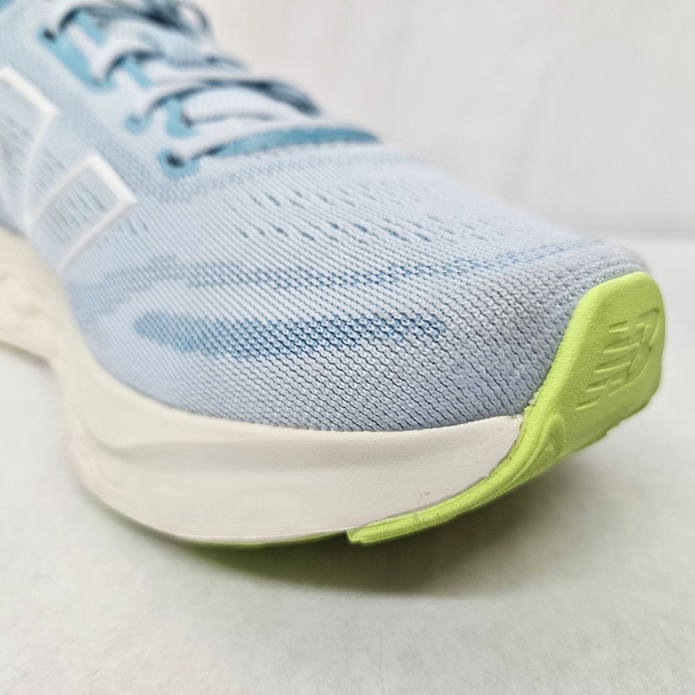 New Balance Fresh Foam 680v8‎ Running Shoes W680LT8 Light Blue Womens Size 8.5 - Picture 6 of 10